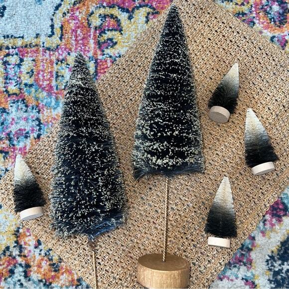 Set of 6 Black & Gold Cream Bottle Brush Trees Christmas 2-L 4-XS - Picture 1 of 11